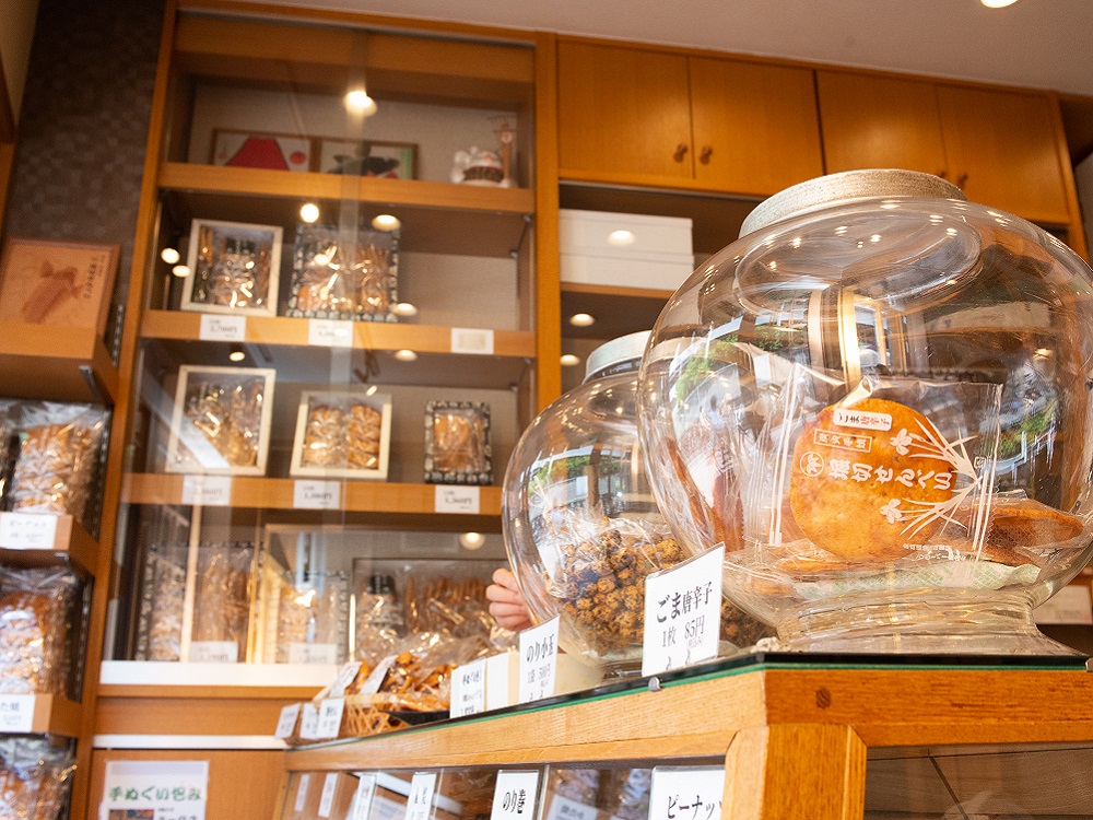 ㉒ 堀切せんべい