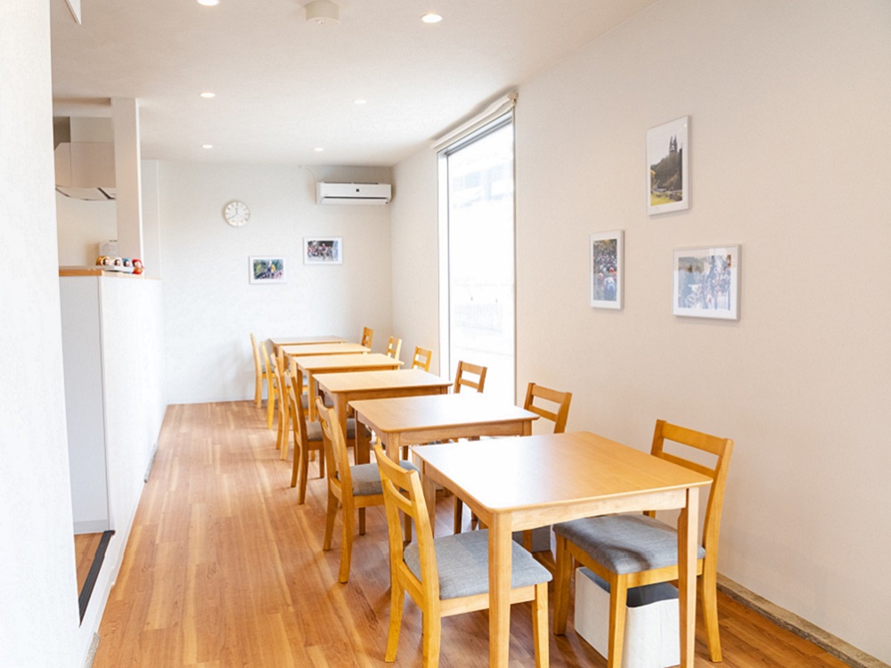 ㉕ 自転車と紅茶のおみせ ゆいの壁