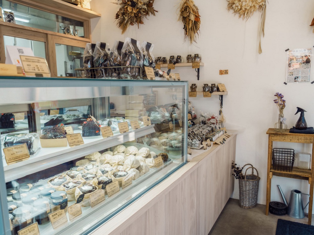 ⑦ パティスリー クロノアール